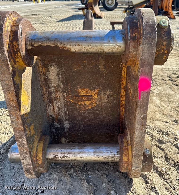 image for item DT0590 Excavator ripper