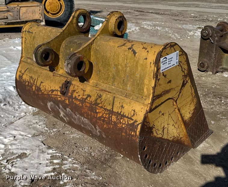 image for item DT0591 Caterpillar 132-5057.00 excavator bucket