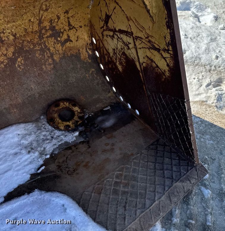 image for item DT0591 Caterpillar 132-5057.00 excavator bucket