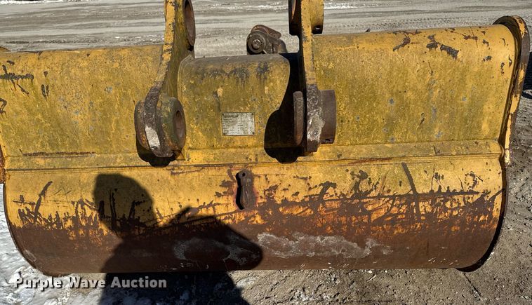 image for item DT0591 Caterpillar 132-5057.00 excavator bucket