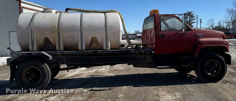 image for item DT0598 1992 Chevrolet Kodiak flatbed truck