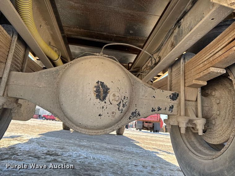 image for item DT0598 1992 Chevrolet Kodiak flatbed truck