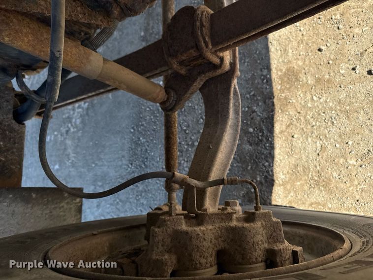 image for item DT0598 1992 Chevrolet Kodiak flatbed truck