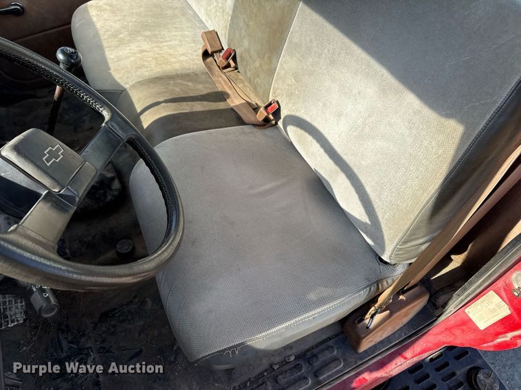 image for item DT0598 1992 Chevrolet Kodiak flatbed truck