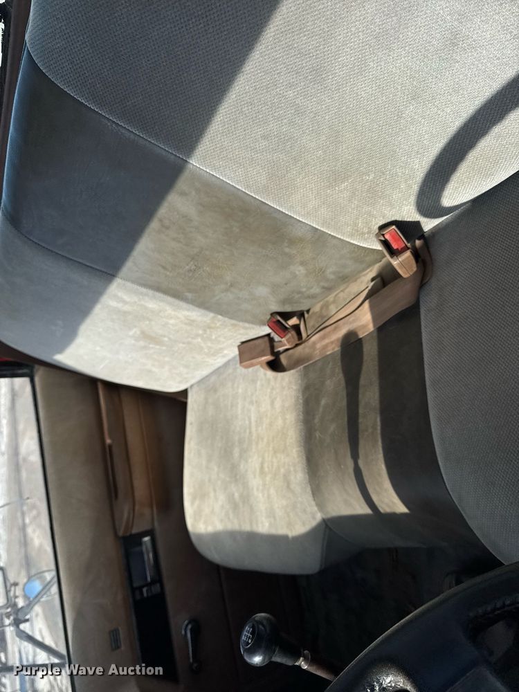 image for item DT0598 1992 Chevrolet Kodiak flatbed truck