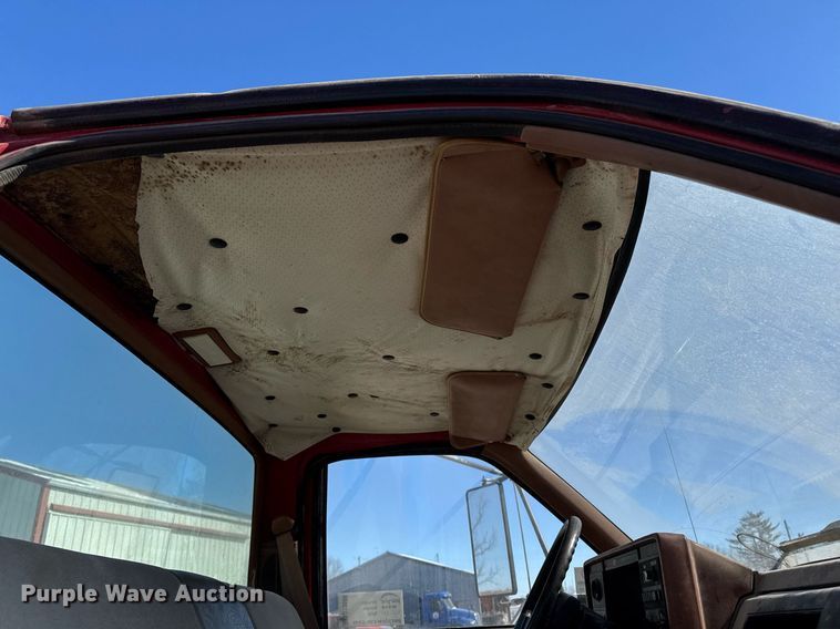 image for item DT0598 1992 Chevrolet Kodiak flatbed truck