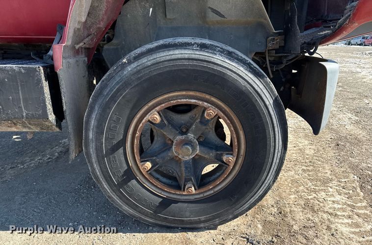 image for item DT0598 1992 Chevrolet Kodiak flatbed truck