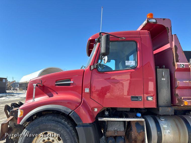 image for item DT0599 2011 Volvo VHD dump truck
