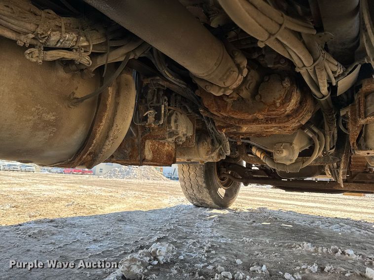 image for item DT0599 2011 Volvo VHD dump truck