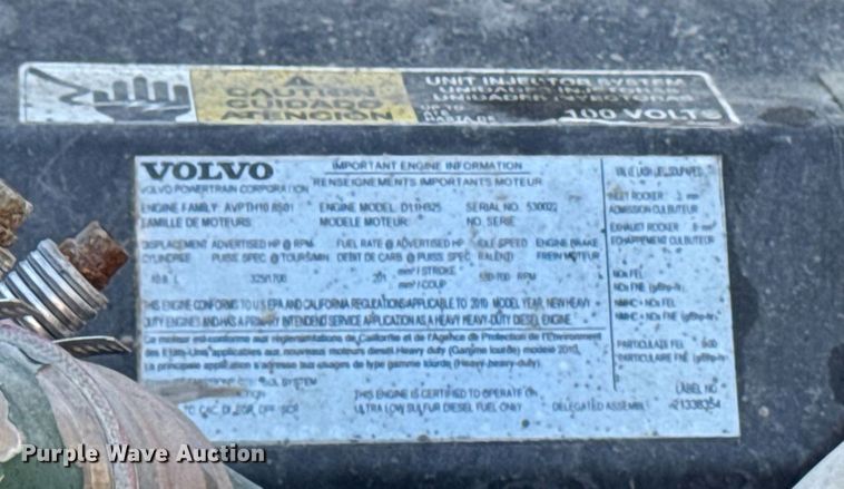 image for item DT0599 2011 Volvo VHD dump truck