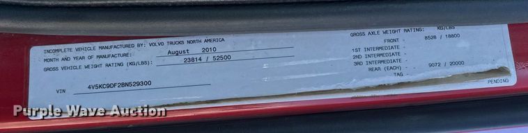 image for item DT0599 2011 Volvo VHD dump truck