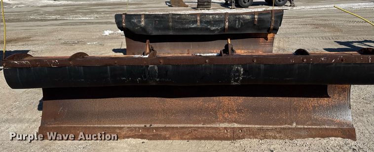 image for item DT0604 11' W snow plow