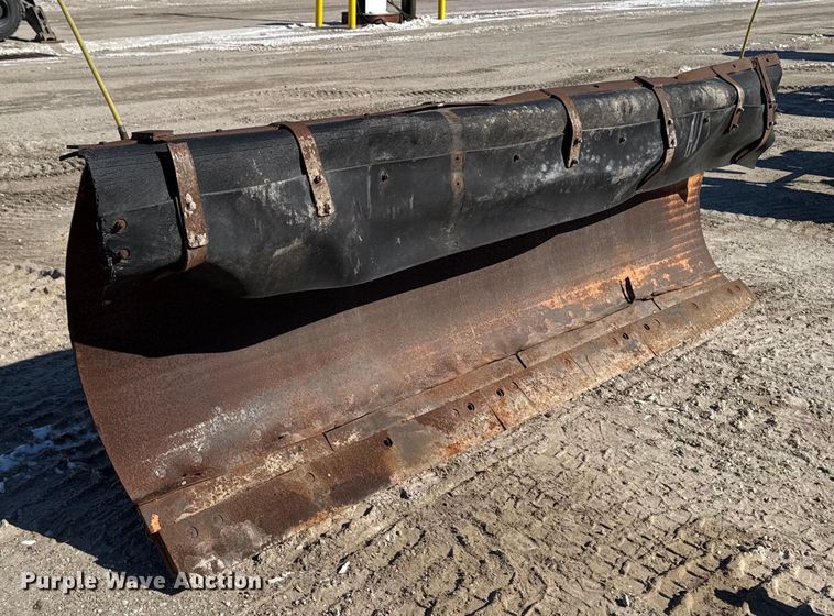 image for item DT0605 Flink PT459U snow plow