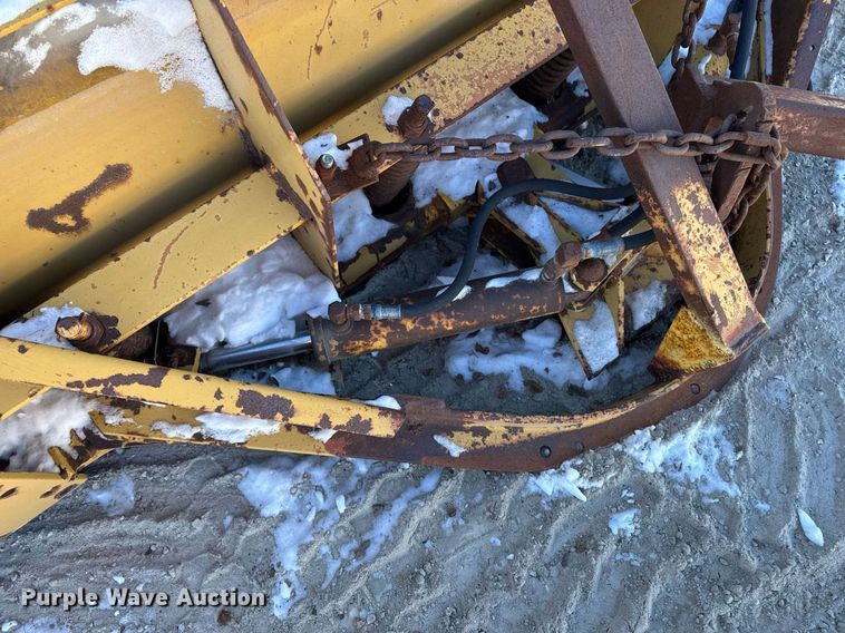 image for item DT0605 Flink PT459U snow plow