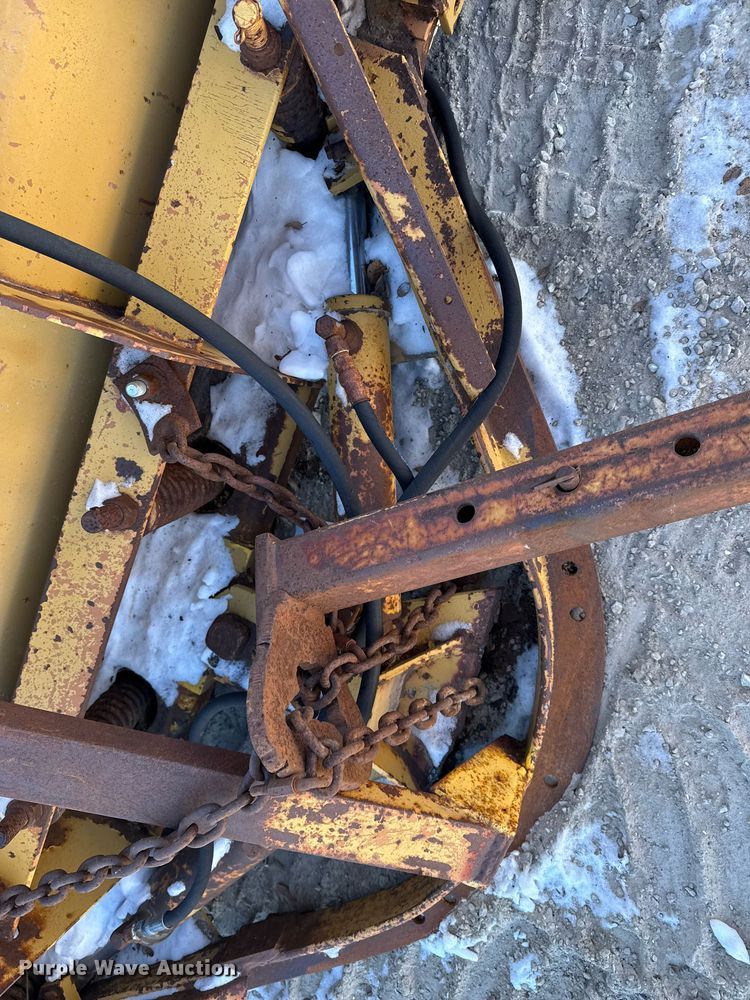 image for item DT0605 Flink PT459U snow plow