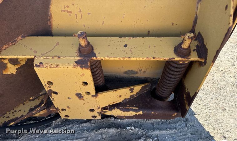 image for item DT0605 Flink PT459U snow plow