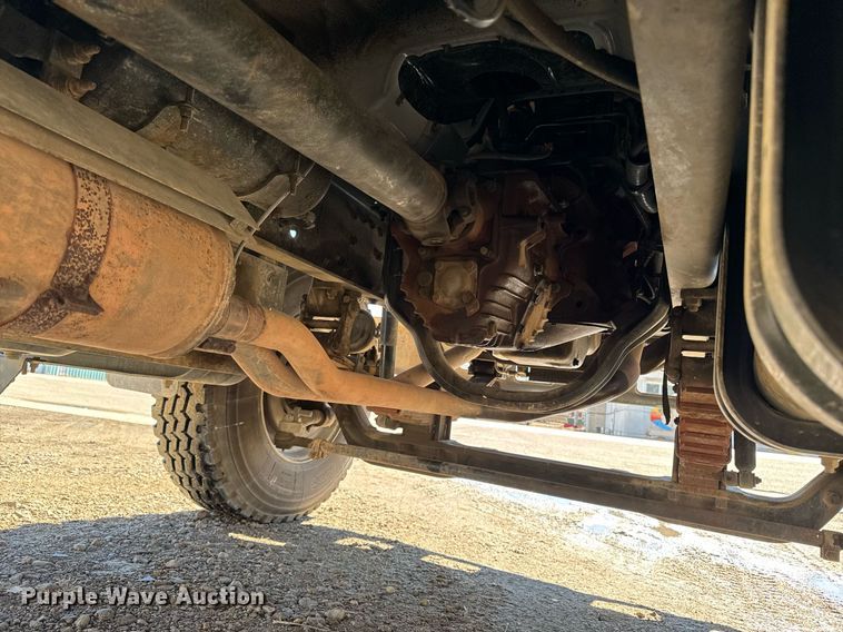 image for item DT0629 1998 Ford F700 water truck