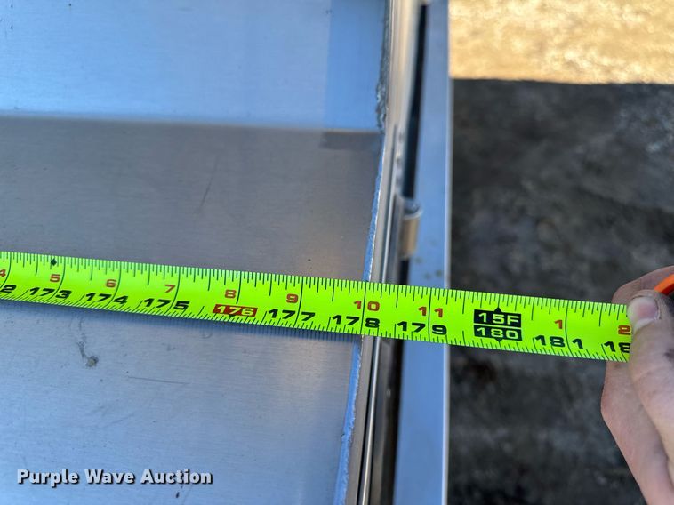 image for item DT0629 1998 Ford F700 water truck