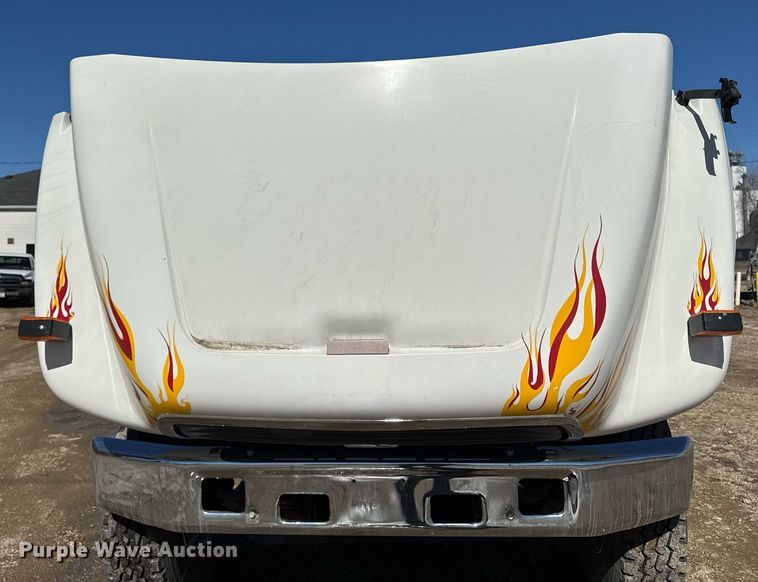 image for item DT0629 1998 Ford F700 water truck