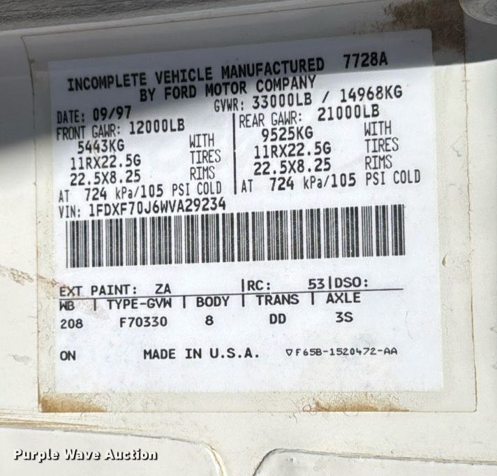 image for item DT0629 1998 Ford F700 water truck