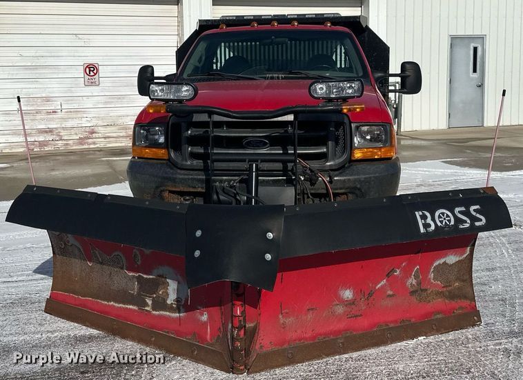 image for item DV0583 1999 Ford F450 Super Duty dump truck