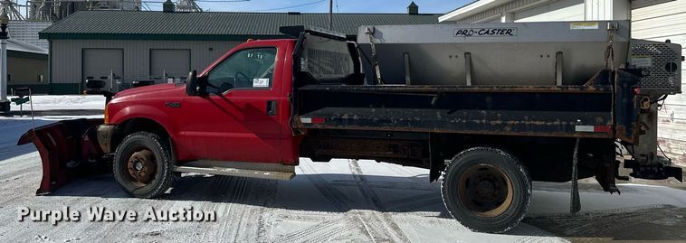 image for item DV0583 1999 Ford F450 Super Duty dump truck