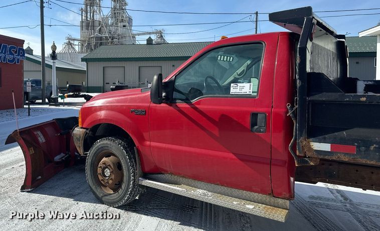 image for item DV0583 1999 Ford F450 Super Duty dump truck