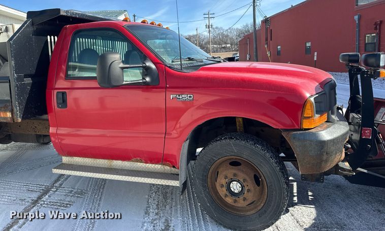 image for item DV0583 1999 Ford F450 Super Duty dump truck