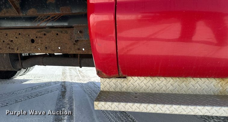 image for item DV0583 1999 Ford F450 Super Duty dump truck