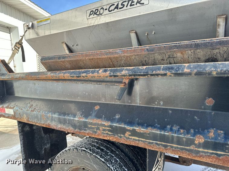 image for item DV0583 1999 Ford F450 Super Duty dump truck