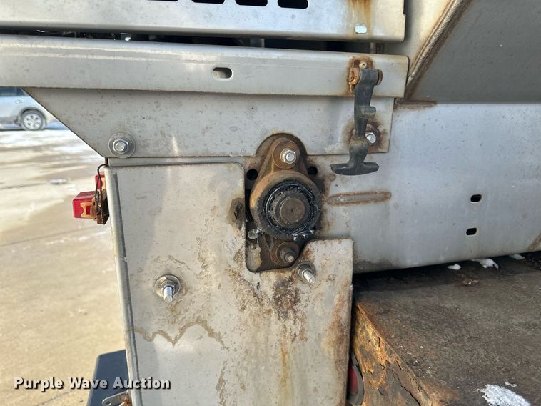 image for item DV0583 1999 Ford F450 Super Duty dump truck