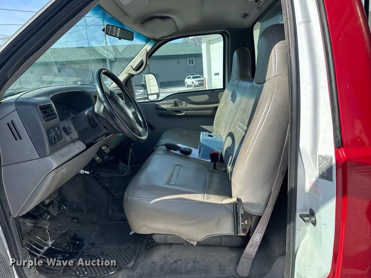 image for item DV0583 1999 Ford F450 Super Duty dump truck