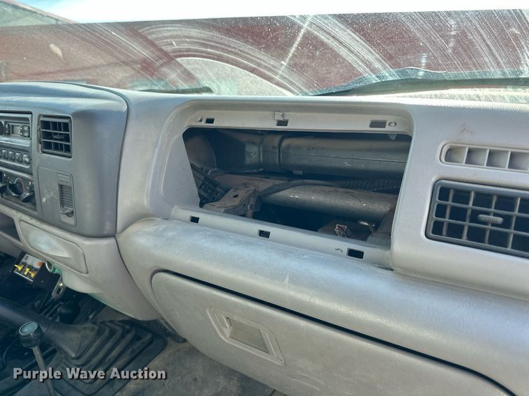 image for item DV0583 1999 Ford F450 Super Duty dump truck