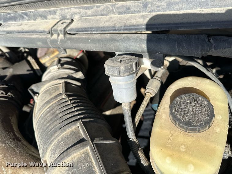 image for item DV0583 1999 Ford F450 Super Duty dump truck