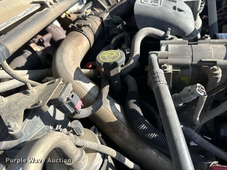 image for item DV0583 1999 Ford F450 Super Duty dump truck