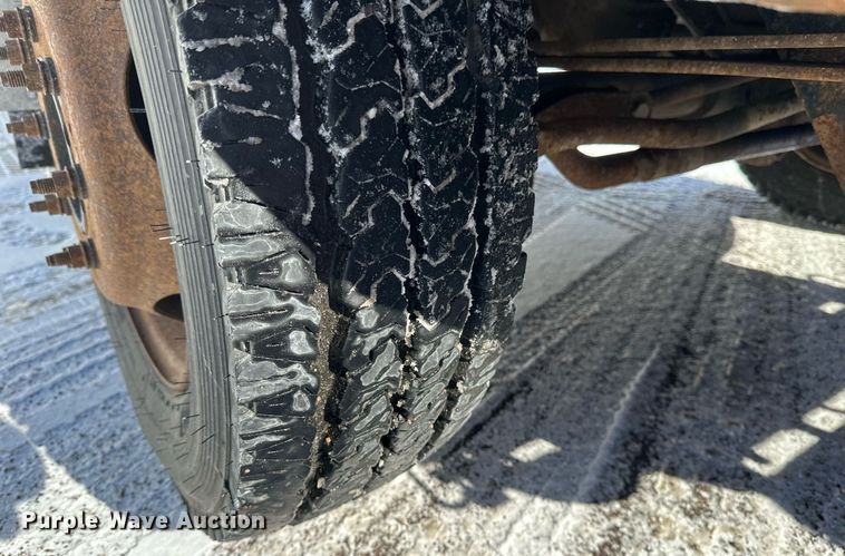 image for item DV0583 1999 Ford F450 Super Duty dump truck