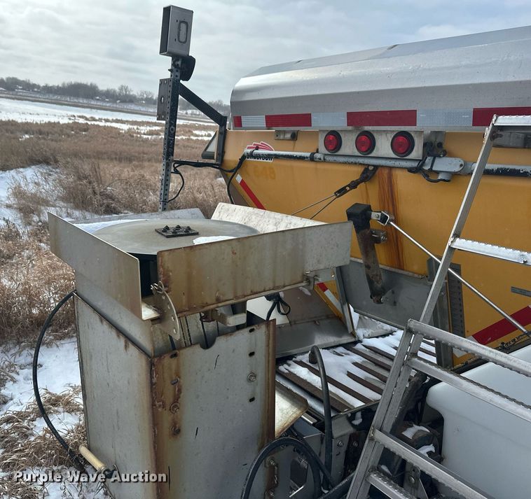 image for item DV0585 Henderson spreader