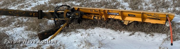 image for item DV0586 Henke 8' W wing plow