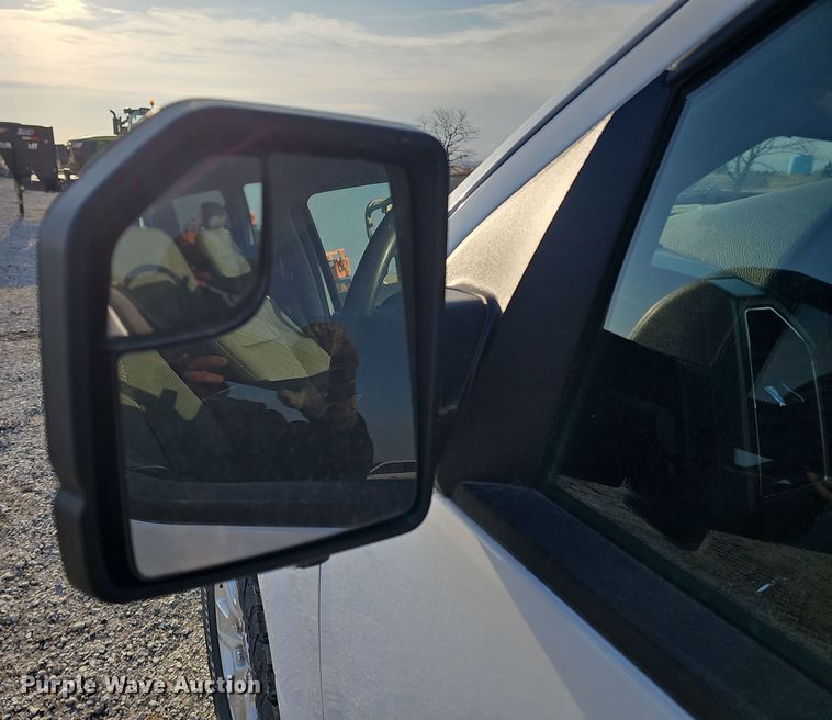 image for item DW3125 2020 Ford F150 SuperCrew pickup truck