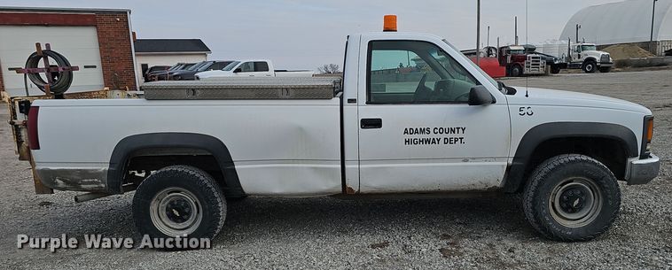 image for item DW3126 1996 Chevrolet K2500 Cheyenne pickup truck