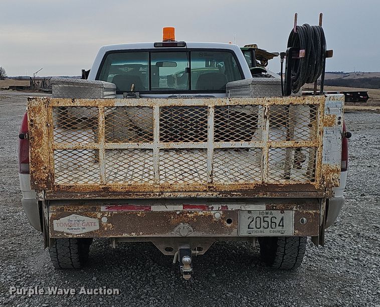 image for item DW3126 1996 Chevrolet K2500 Cheyenne pickup truck