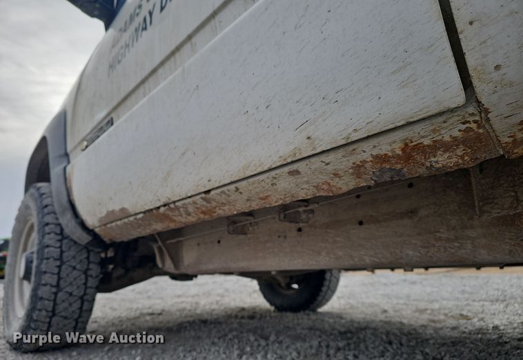 image for item DW3126 1996 Chevrolet K2500 Cheyenne pickup truck