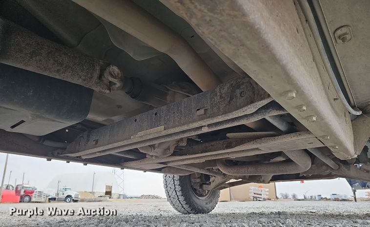 image for item DW3126 1996 Chevrolet K2500 Cheyenne pickup truck