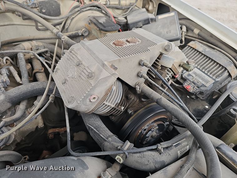 image for item DW3126 1996 Chevrolet K2500 Cheyenne pickup truck