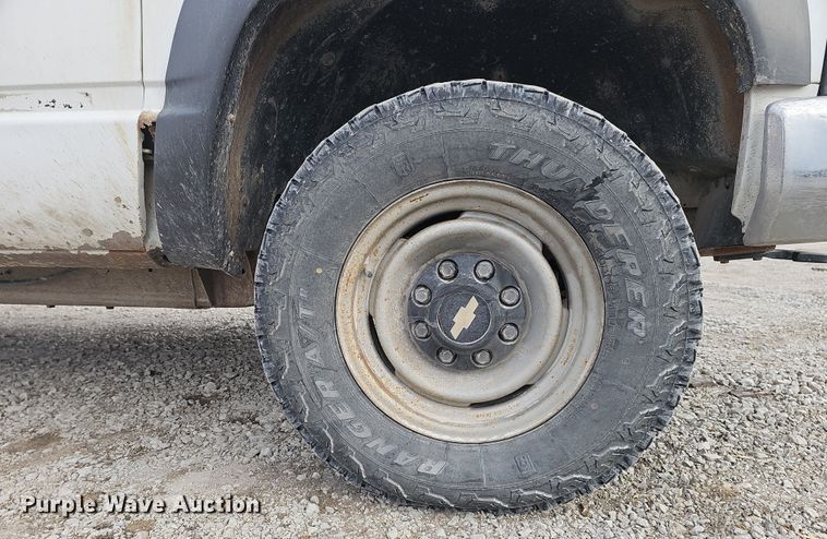 image for item DW3126 1996 Chevrolet K2500 Cheyenne pickup truck