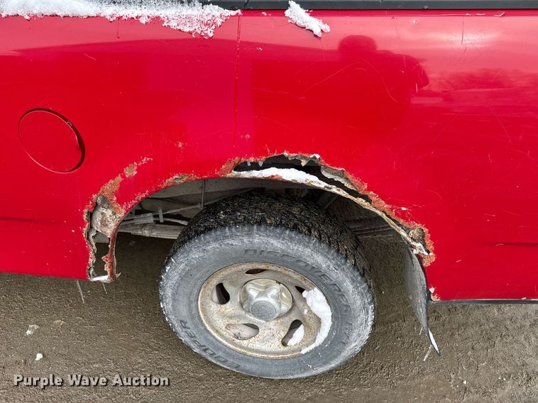 image for item EG7120 2002 Ford F150 pickup truck