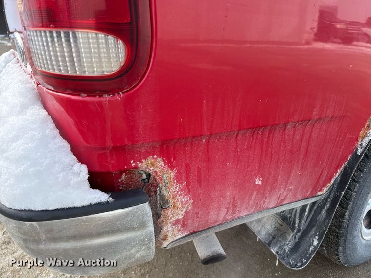 image for item EG7120 2002 Ford F150 pickup truck