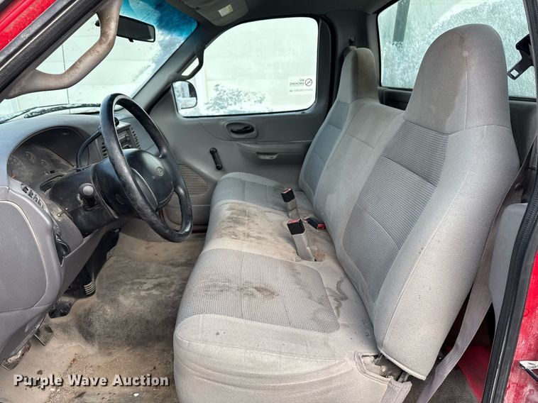 image for item EG7120 2002 Ford F150 pickup truck