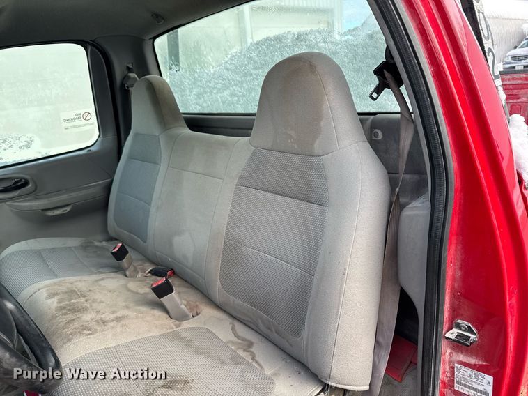 image for item EG7120 2002 Ford F150 pickup truck