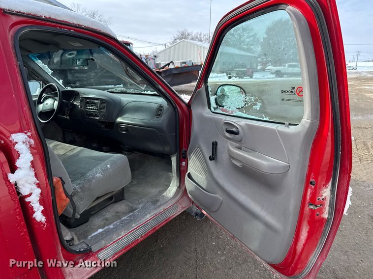 image for item EG7120 2002 Ford F150 pickup truck